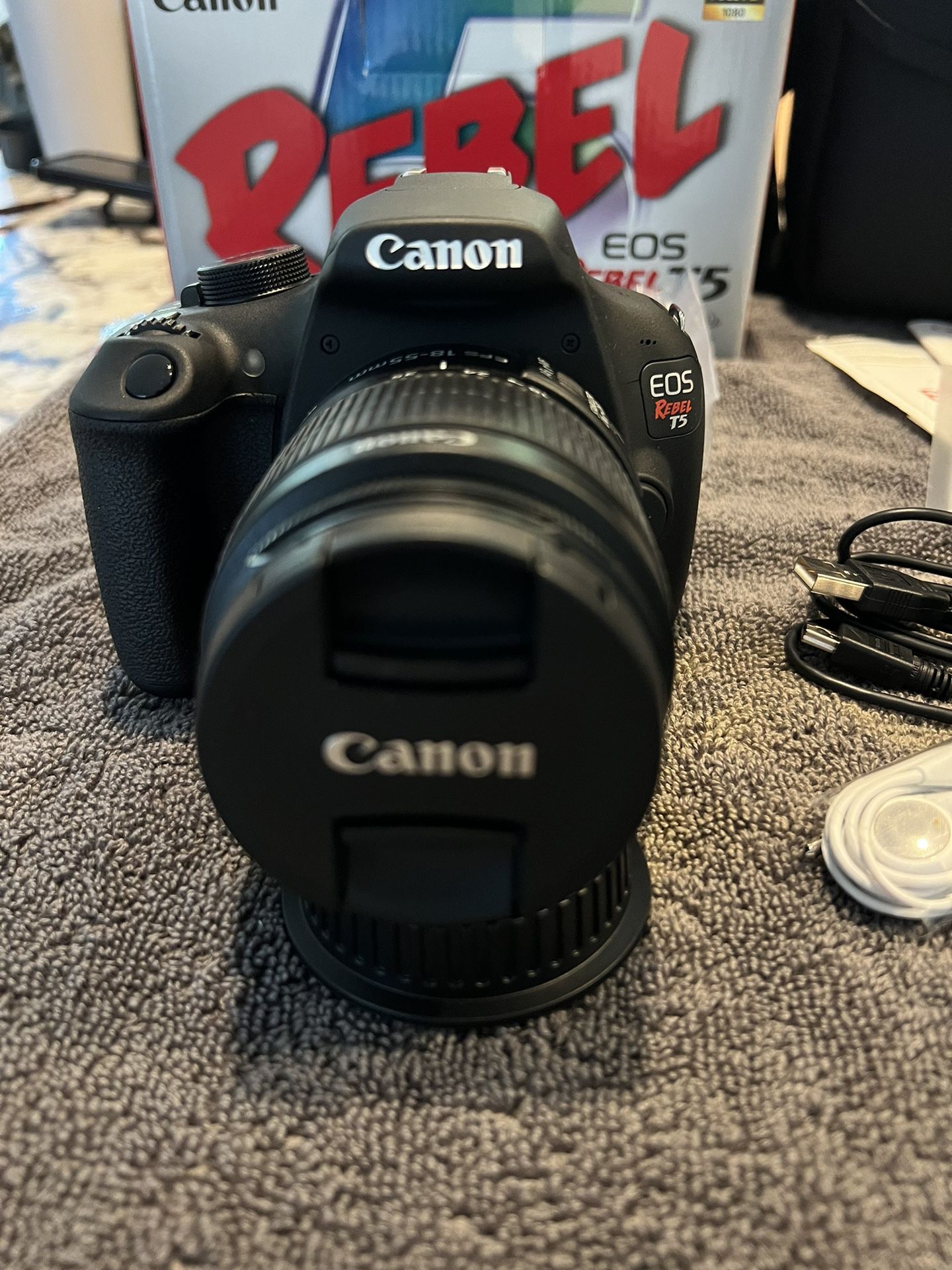 Cannon EOS Rebel T5 Digital SLR camera with EF-S 18-55mm is II + EF 75-300mm bundle