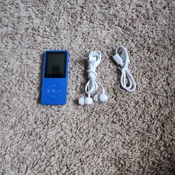 MP3 Player Bundle - Charger, Earbuds And Player