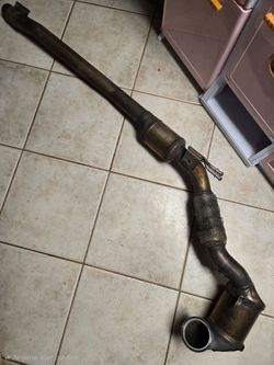OEM 2017 Volkswagen Golf R Mk7 Exhaust Downpipe Assembly – Genuine VW