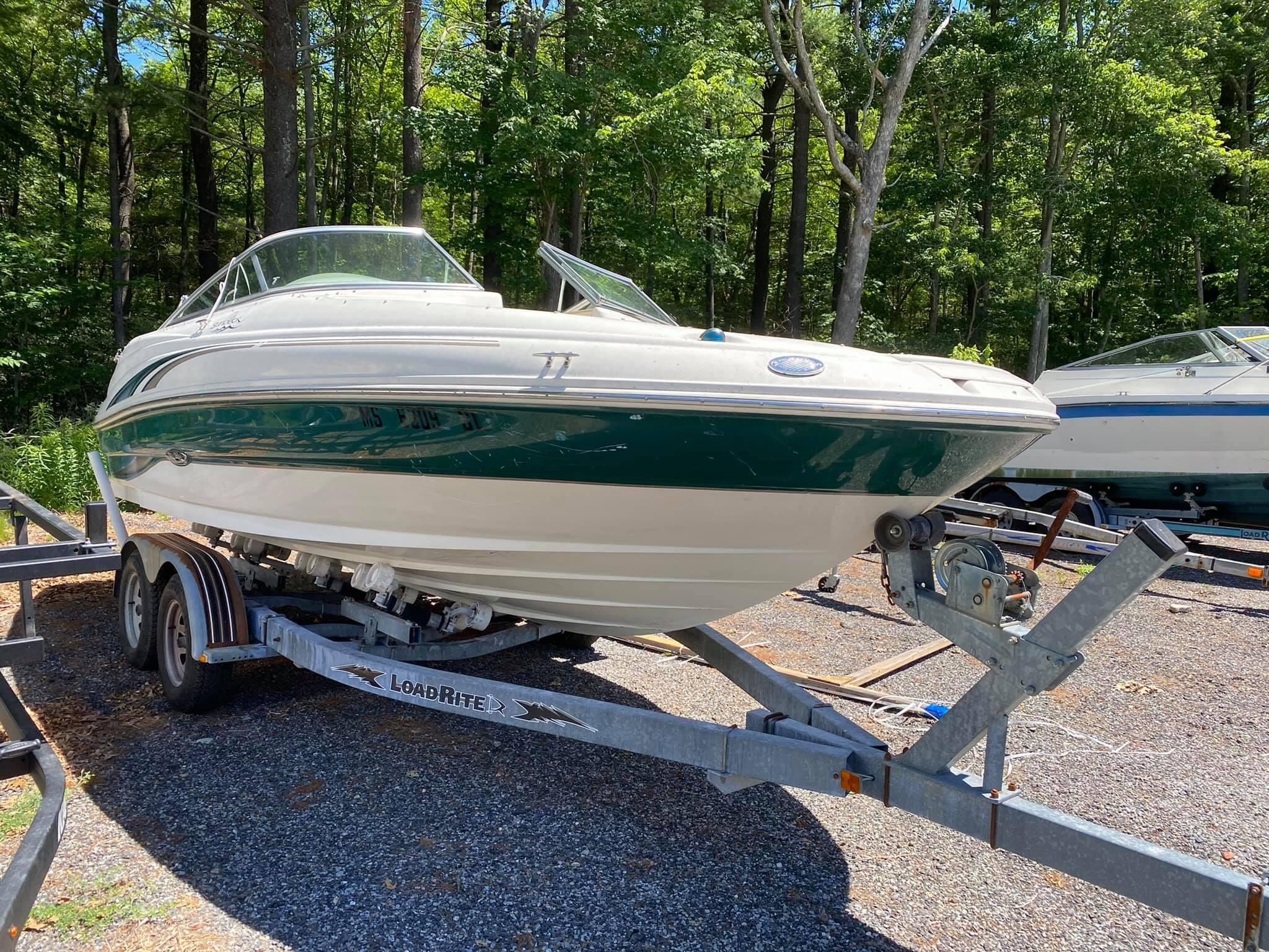 2004 Sea ray 200 Sundeck