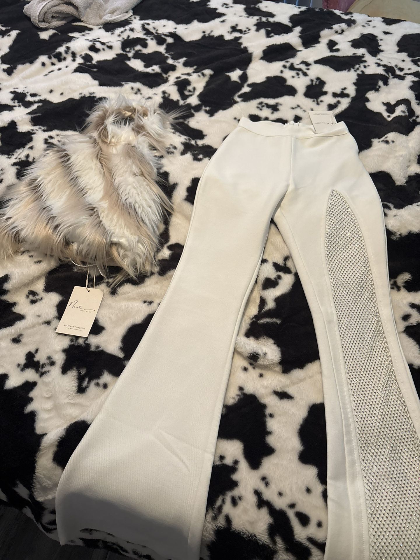 Mew Mews Outfit