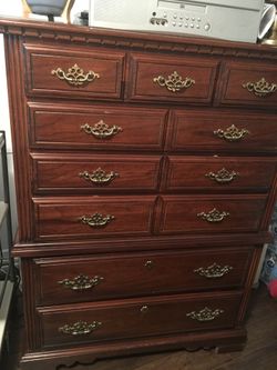 Dresser