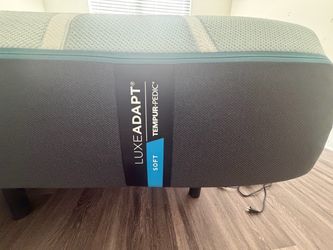 King Tempur-Pedic LuxeAdapt Soft Mattress