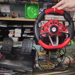 Hori Mario Kart Racing Wheel Dx & Foot pedal Set For Nintendo Switch (Pre-owned)