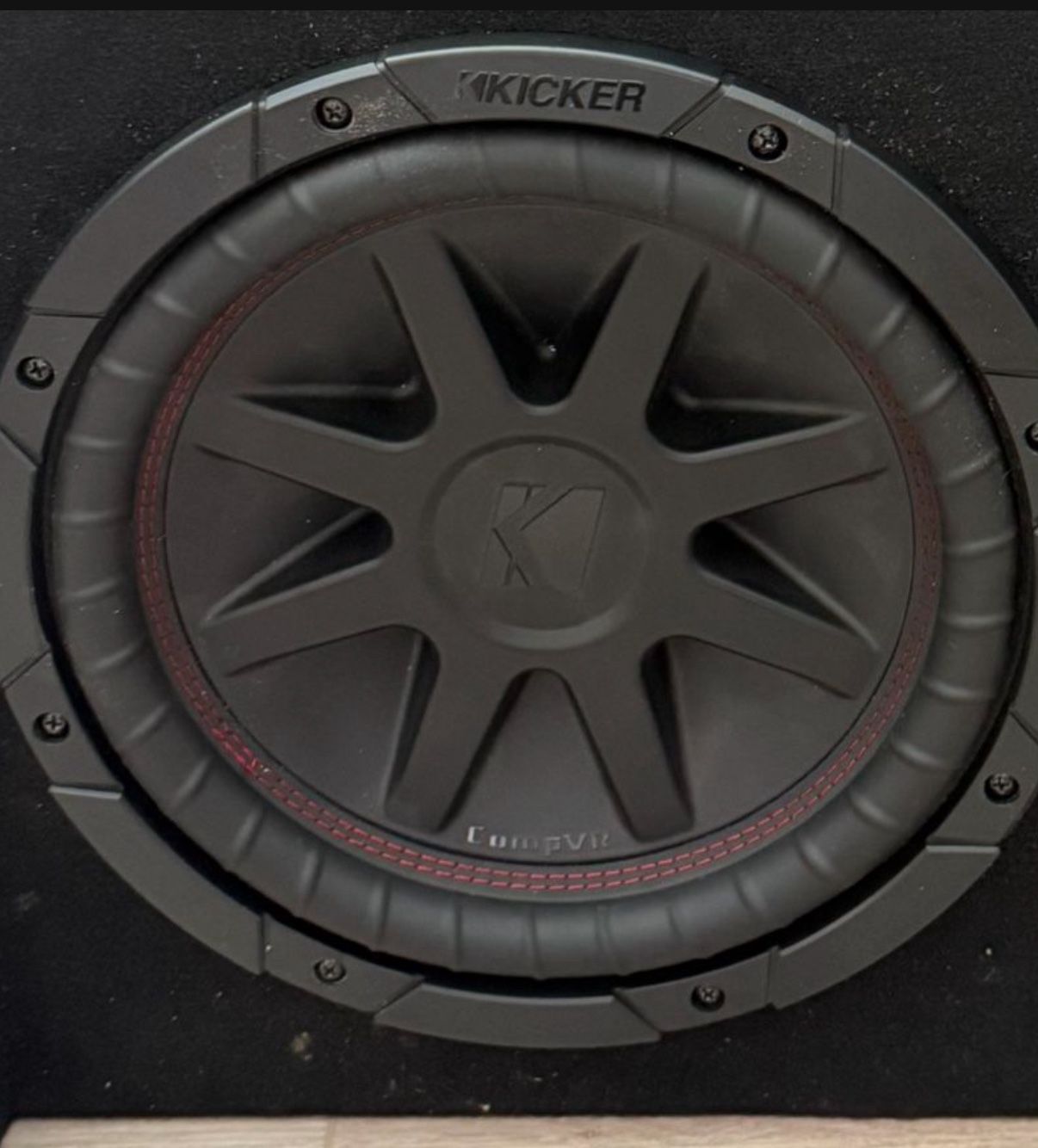 Kicker DVC With Ported Box