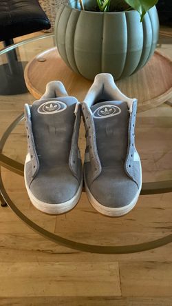 Adidas sneakers / adidas tennis shoes / suede Adidas tennis