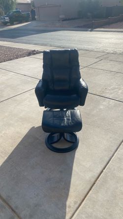 IMG Recliner With Ottoman
