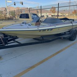 1978 Glastron Boat – $2,500 OBO