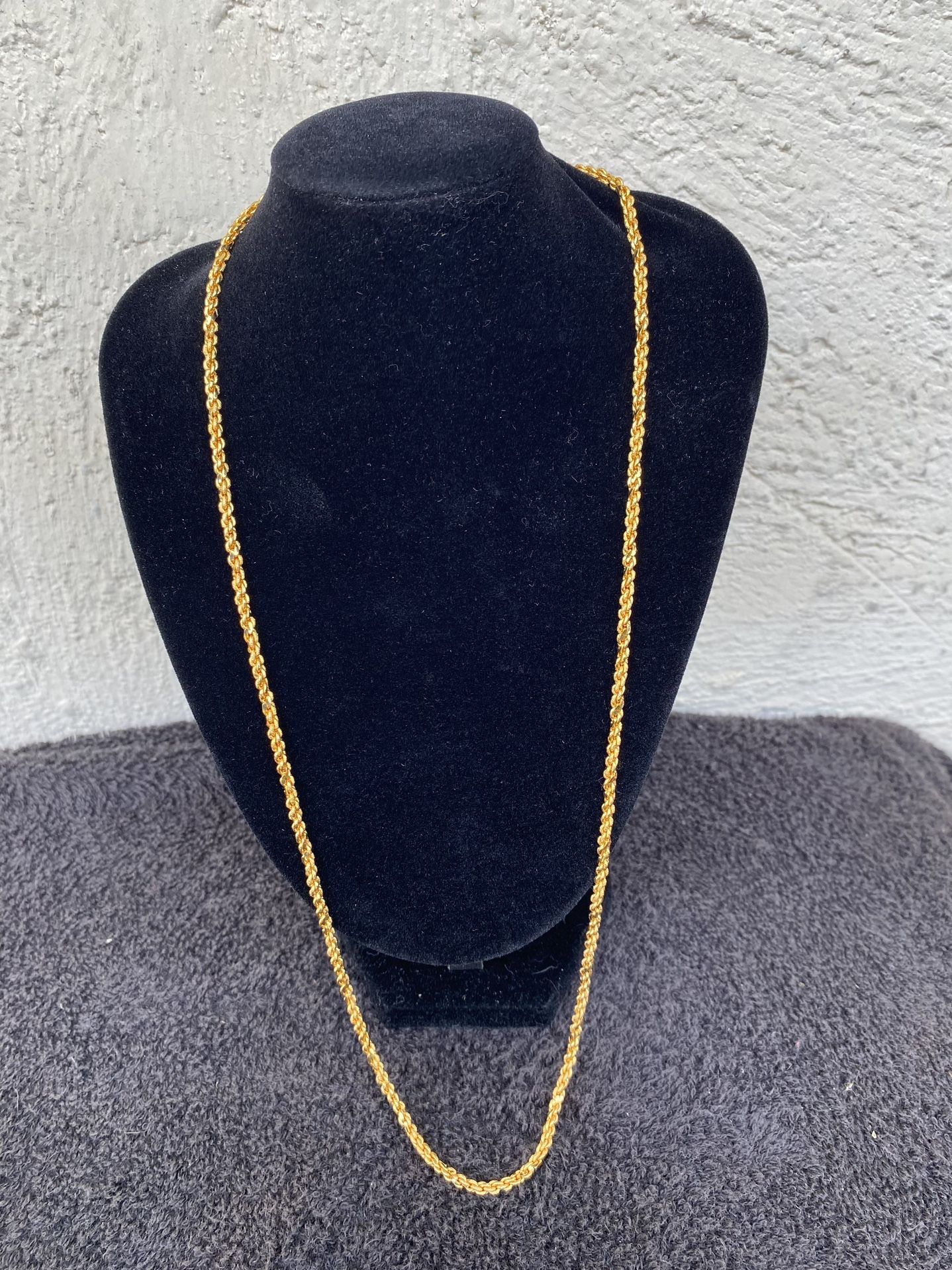 Vintage Gold Plated Diamond Cut Rope Chain 24” Necklace .