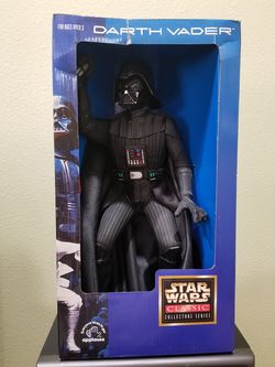 CLASSIC STAR WARS DARTH VADER ACTION FIGURE