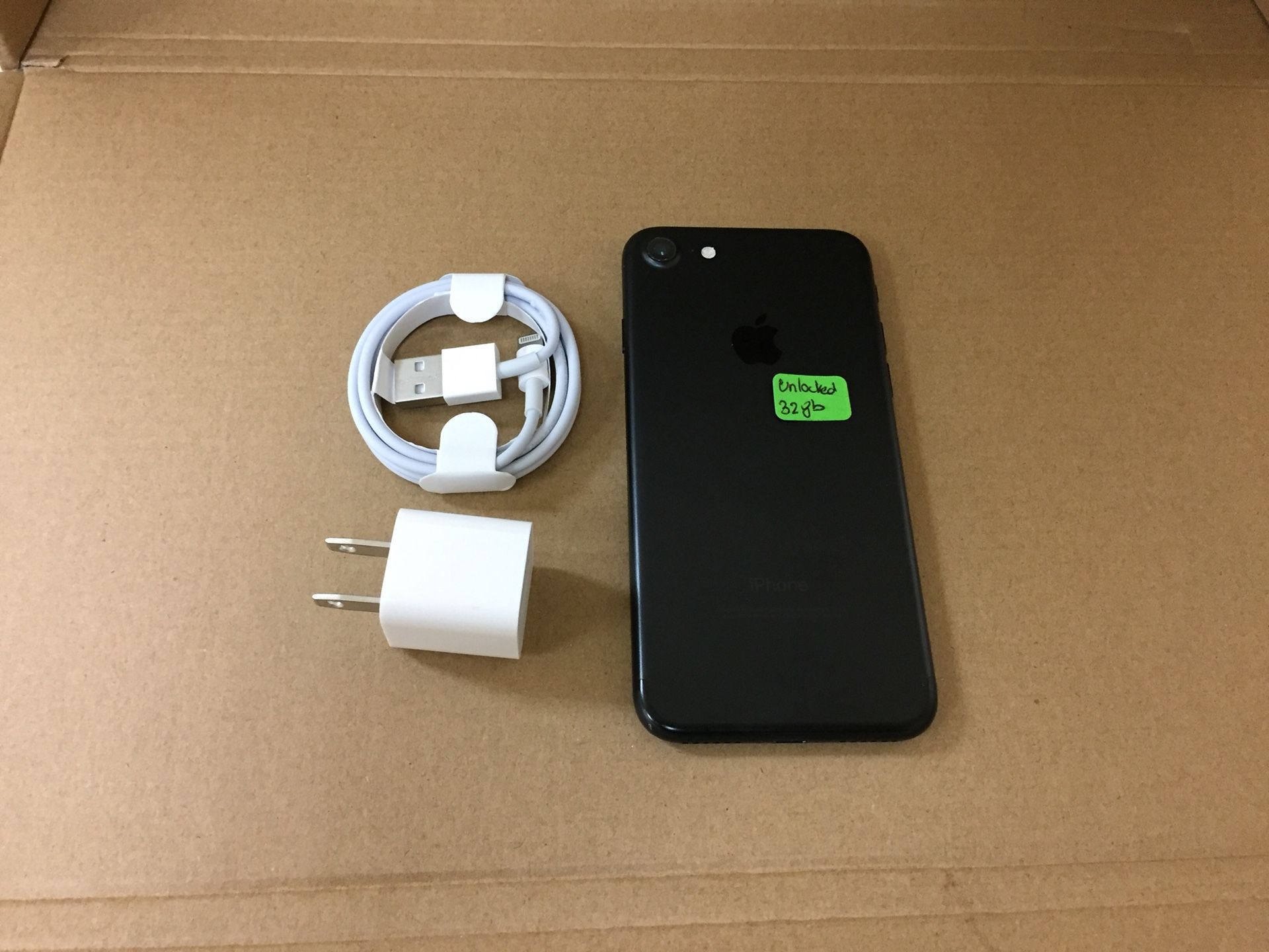 iPhone 7 32gb factory unlocked, iphone AT&T, T-Mobile,Cricket Metro pcs, Verizon, Straight talk Simple mobile, unlocked, iphone