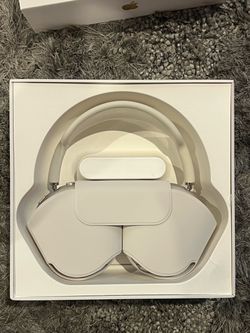 Apple AirPods Max Headphones