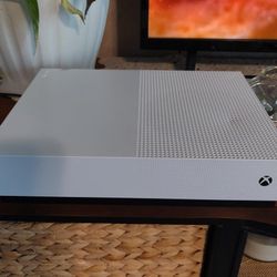 Xbox One S