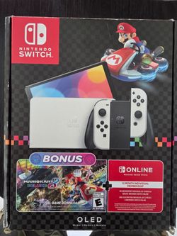 Nintendo Switch – OLED Model: Mario Kart 8 Deluxe Bundle and Super Smash Bros Ultimate