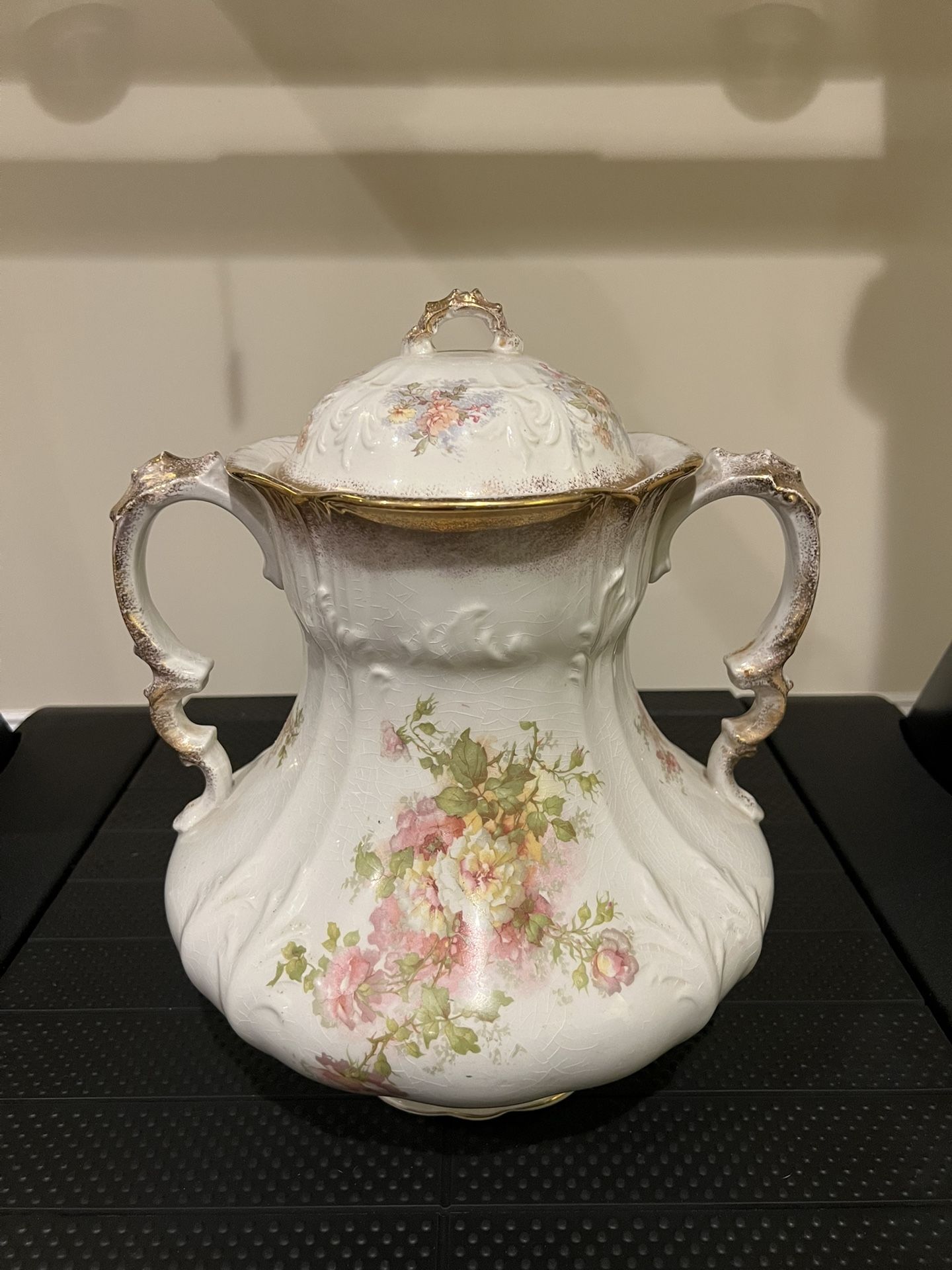 Haviland Limoges Pot