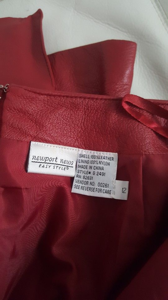 NEWPORT NEWS RED LEATHER JACKET SIDE BUTTONS PENCIL SKIRT SIZE 12