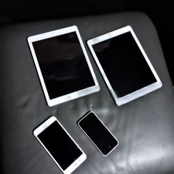 2ipads 2iphones   