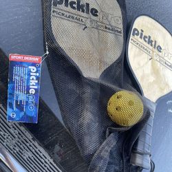 Pickleball rackets