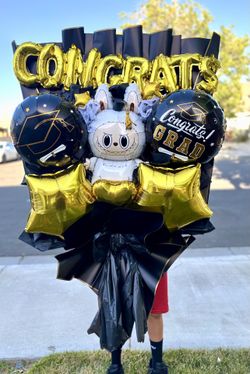 Beautiful Graduation Balloon Bouquets 