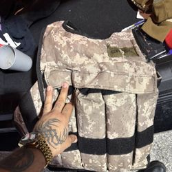 Cross 30 Pound Weight Vest