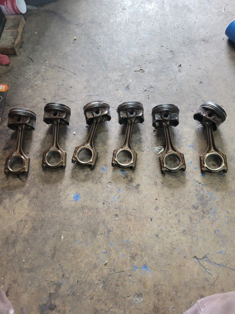M52b28 Rods And Pistons