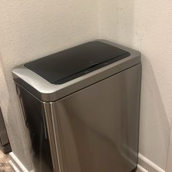 Large Kitchen Trash Can 