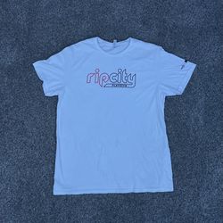 | White | Ripcity | Size: L | Men’s |