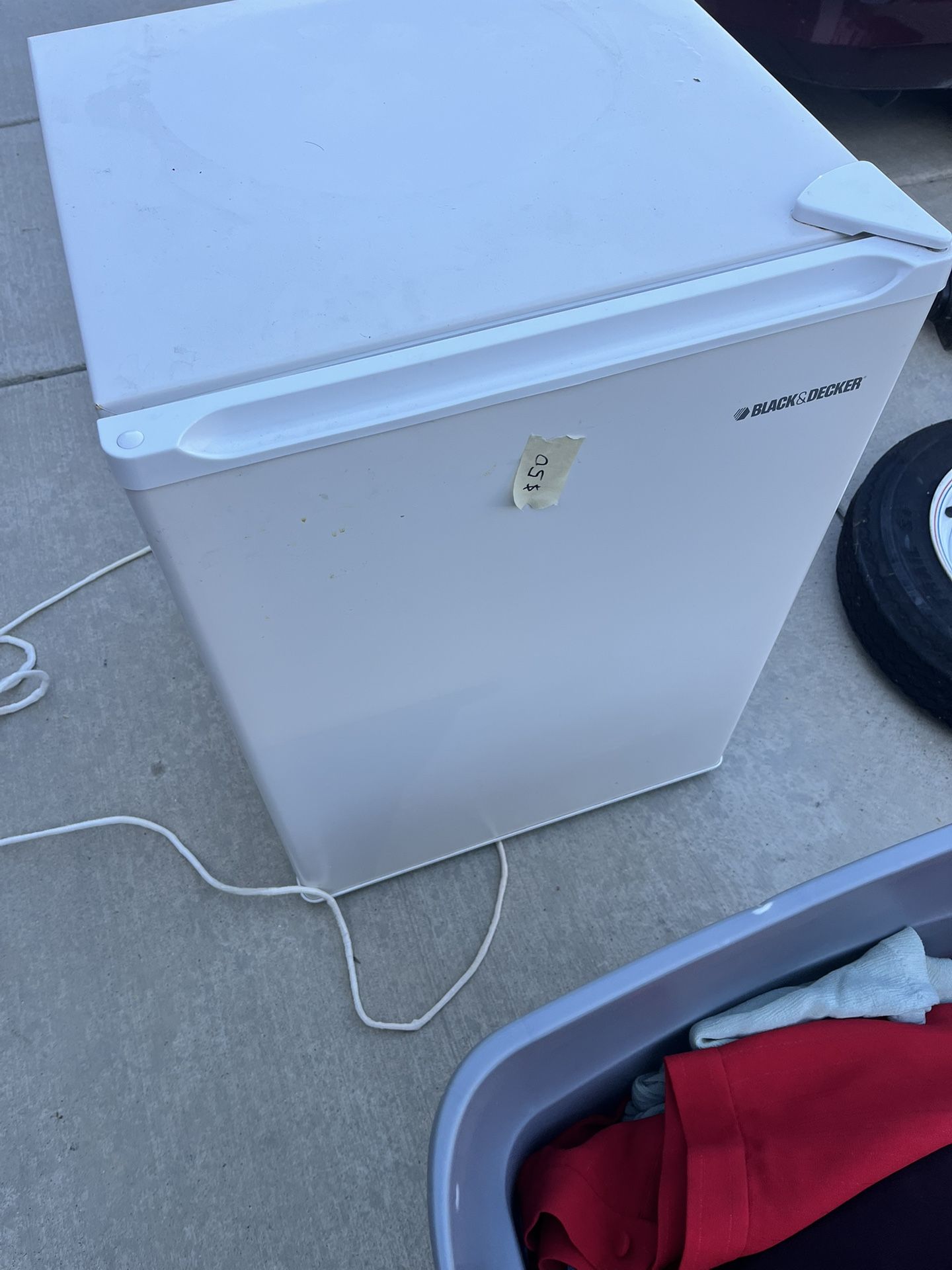Mini Refrigerator Black and Decker