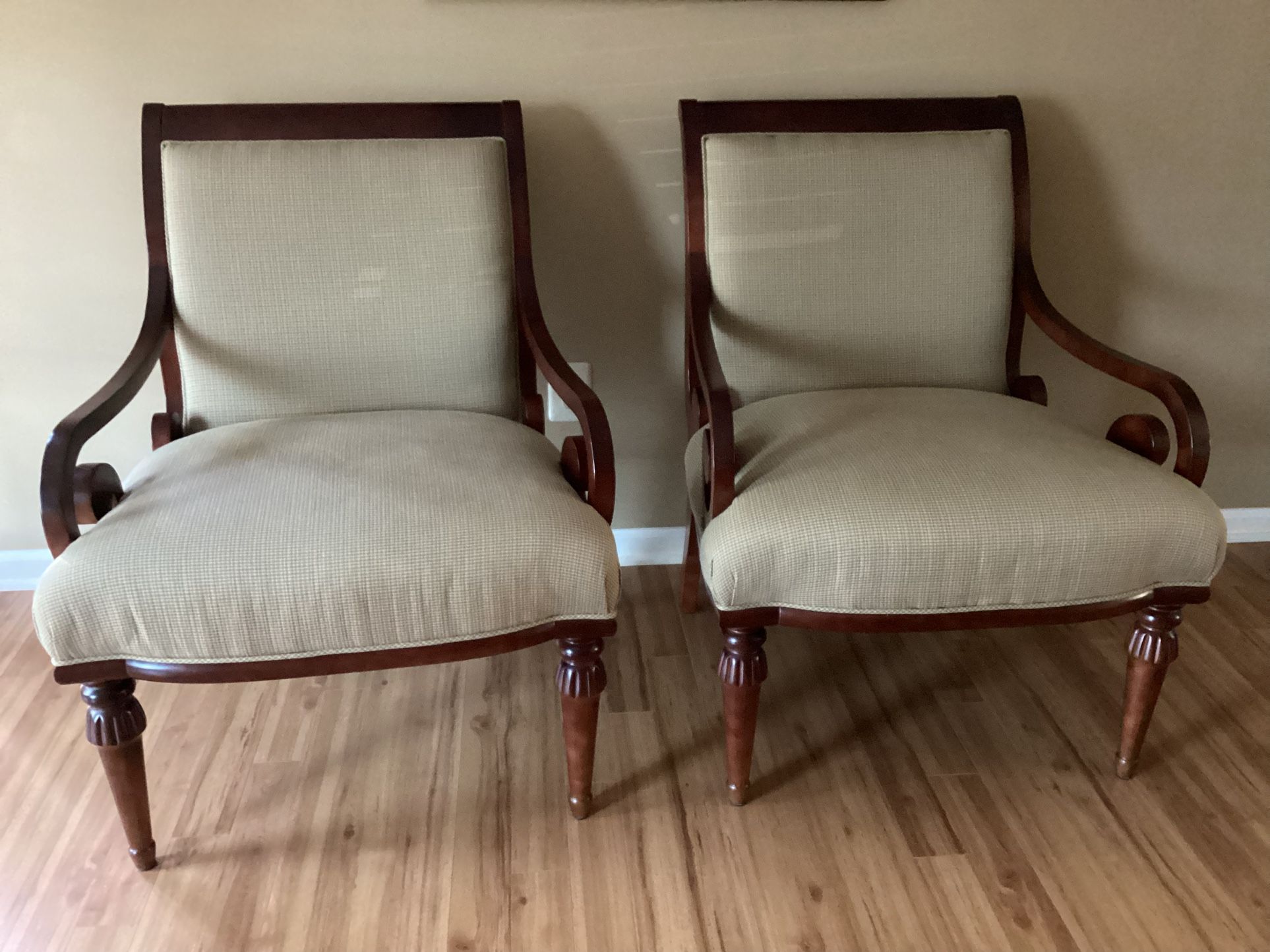 Set of 2 Elegant Wood Accent Chairs With Green/Beige Cushions