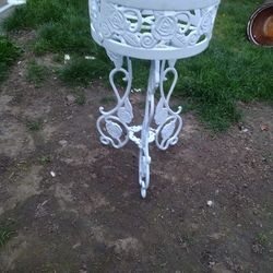 Flower pot stand