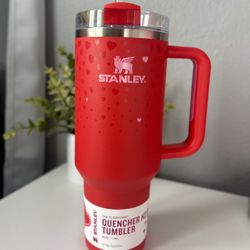 Brand New 40 oz Stanley