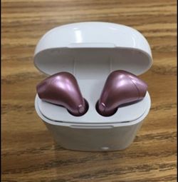 Wireless Bluetooth earbuds for all iPhones and all android phones