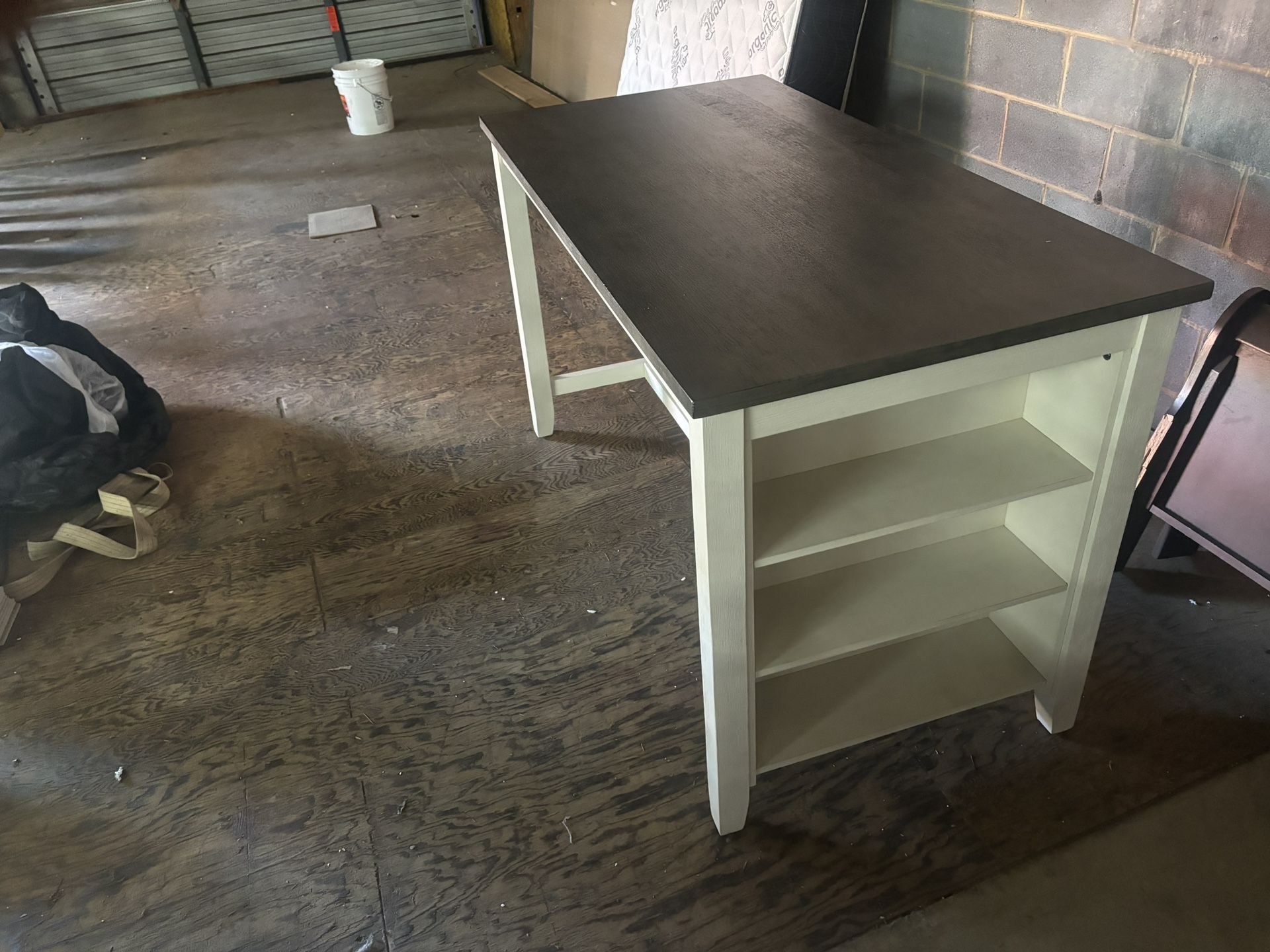 Used Table 