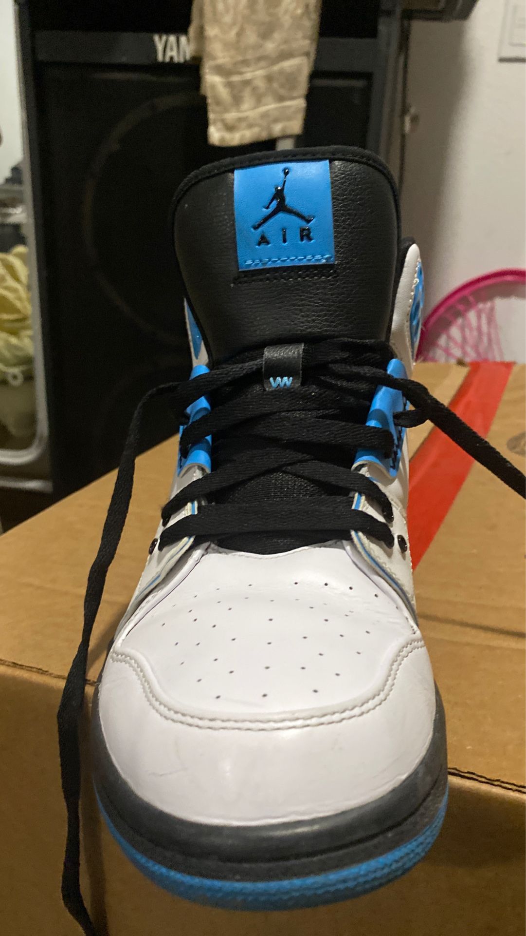 AJ1 flight 3z