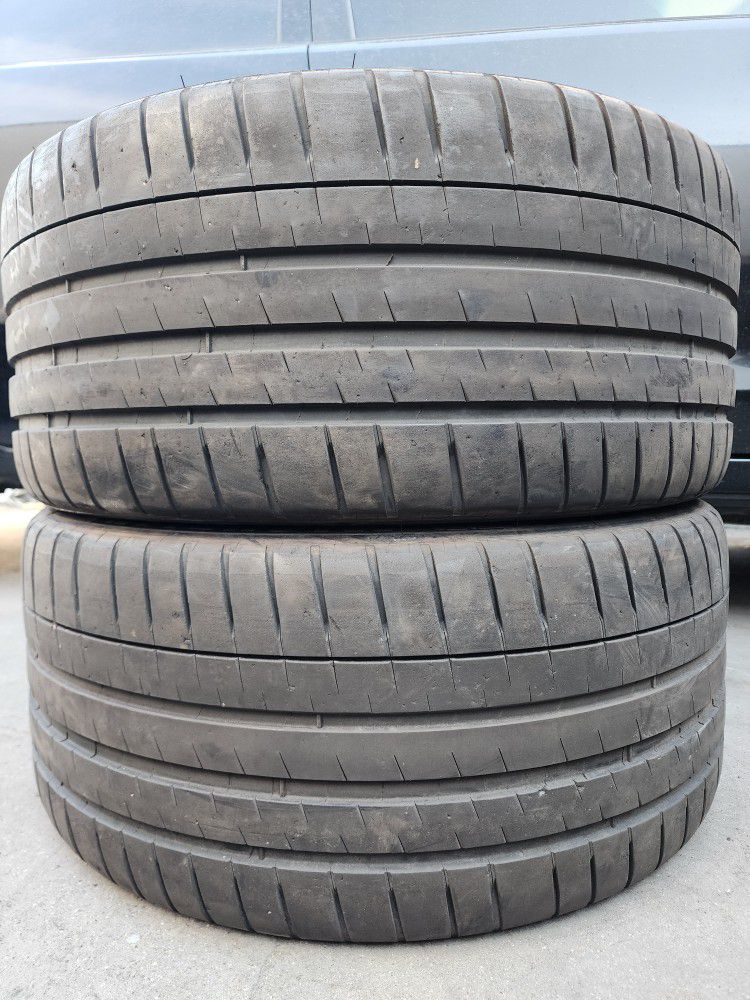 (2) 275 35 20 Michelin Tires 