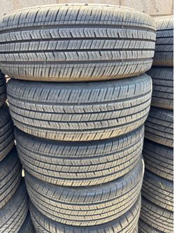 195/65r15 cooper tires en Excelentes Conditiones de Vida las 4