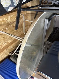 Large 48-inch Outdoor Patio Table!!!