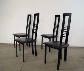 Set Of 4 Postmodern Dining Chairs By Amisco 