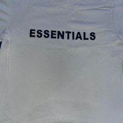 Essential Tshirt 