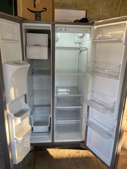 Frigedaire refrigerator