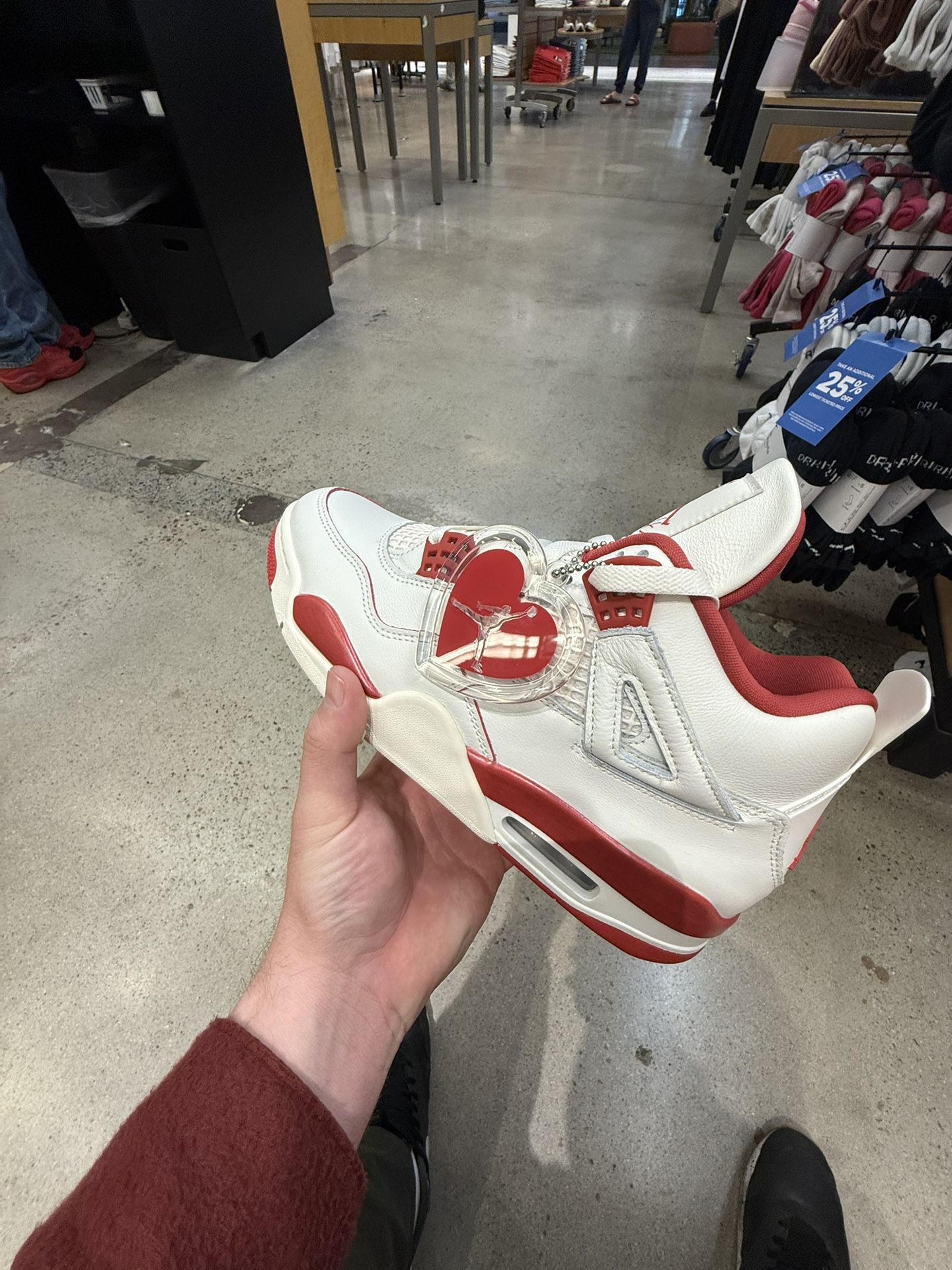 DS VALENTINES DAY Air Jordan Retro 4 Men’s 9.5