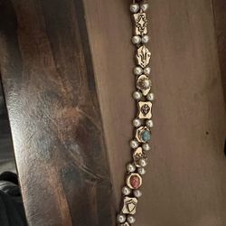 Vintage Gold Colored Bracelet 8 Inches Long