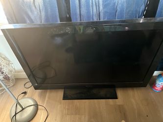 Emerson Flat Screen TV with Stand