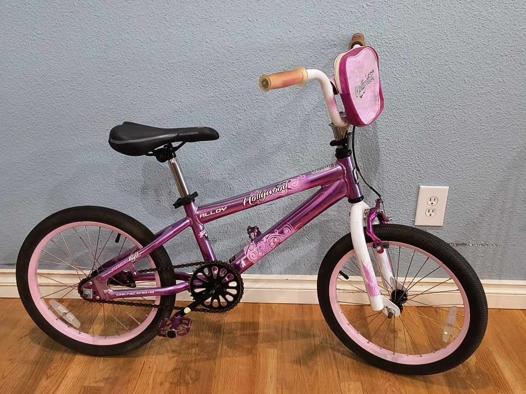 18" Genesis Hollywood Girls freestyle BMX Bike