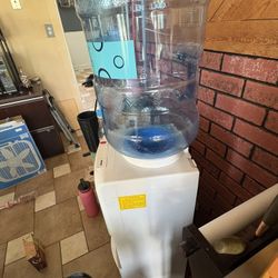 Water Dispenser