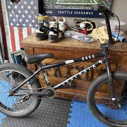 Haro Leucadia BMX Bike