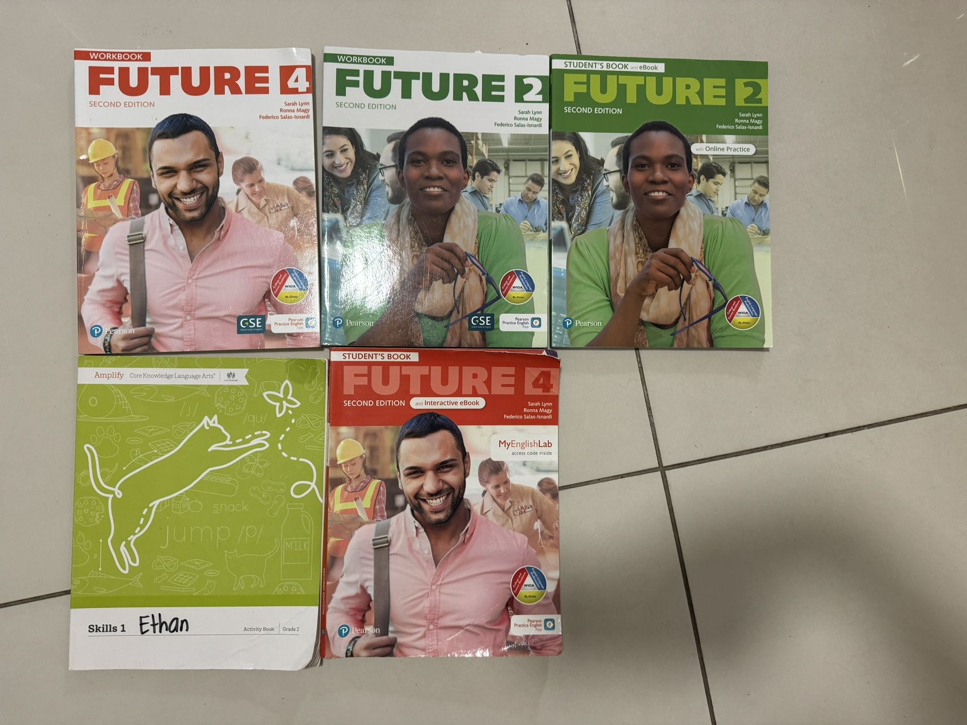 Future 2ed Level 4 and2 Student Book,learning English 
