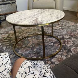 Table, Accent Or Coffee Table