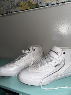 Emerica size 6 skate shoes new