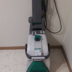 Bissell Carpet Cleaner 